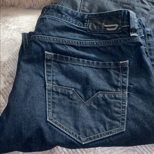 Men’s Diesel LARKEE dark rinse wash 36 x 32 button fly Excellent